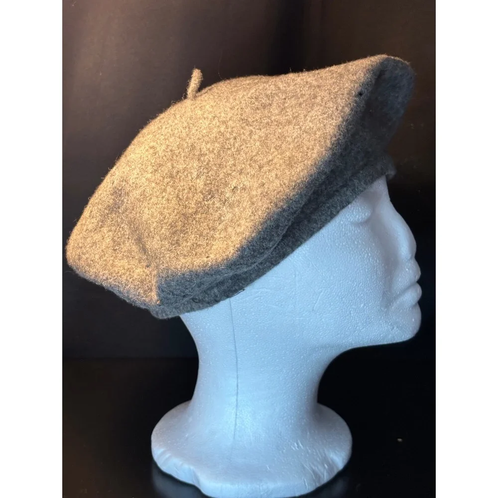 Betmar New York Wool Beret Gray 100% Pure New Wool Hat K512 RN 29219